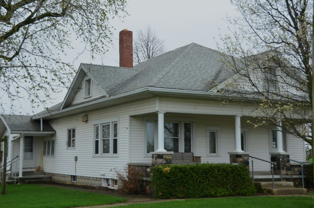 Countryside home — photographic design precedent